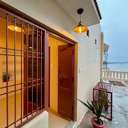 Vintage River Homestay Varanasi Eksteriør billede